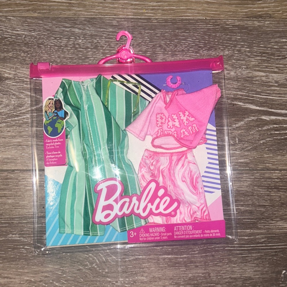 Barbie Clothes, Colorful Fashion Pack and Accessories